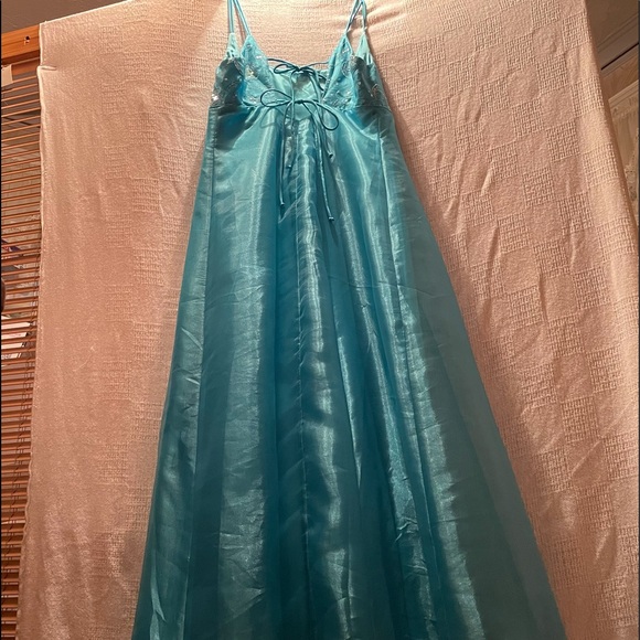 Blondie Nites By Jaslene - Picture 6 of 9